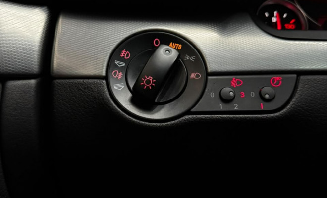 Audi A4 1.8 Tip./ Multitronic Turbo 2005 Gasolina-6