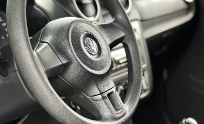 VW - VolksWagen Gol (novo) 1.0 Mi Total Flex 8V 4p 2014 Flex-6