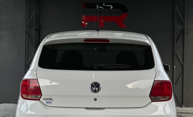 VW - VolksWagen Gol (novo) 1.0 Mi Total Flex 8V 4p 2014 Flex-0
