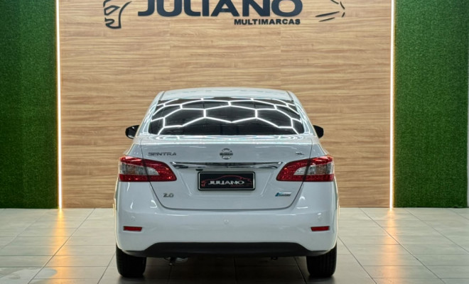 Nissan Sentra SL 2.0/ 2.0 Flex Fuel 16V Aut. 2015-16