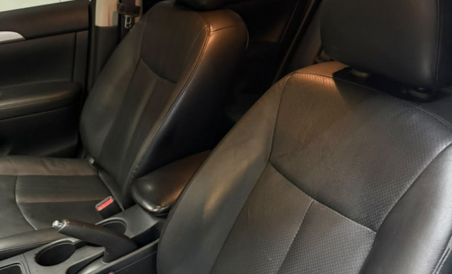 Nissan Sentra SL 2.0/ 2.0 Flex Fuel 16V Aut. 2015-12