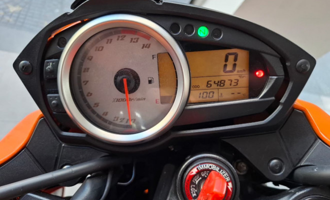 KAWASAKI Z 750 2012 Gasolina-8