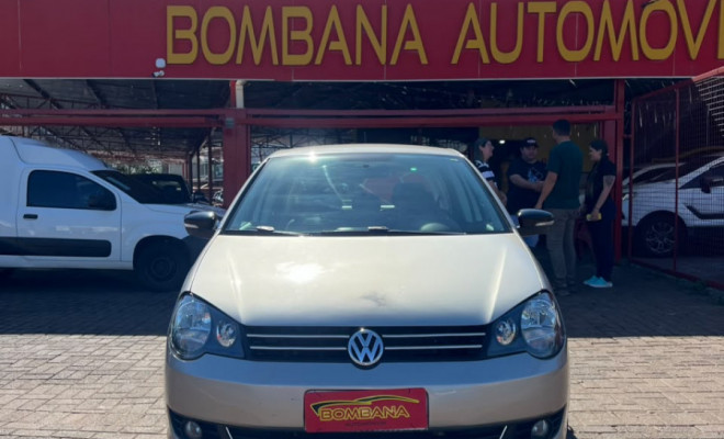 VW - VolksWagen Polo 1.6 E-Flex 8V 5p 2013 Flex-6