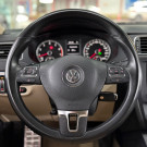 VW - VolksWagen JETTA Highline 2.0 TSI 16V 4p Tiptronic 2013 Flex-4