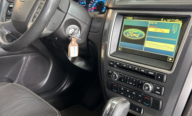 Ford Fusion SEL 3.0 V6 AWD 24V 243cv Aut. 2010 Gasolina-7