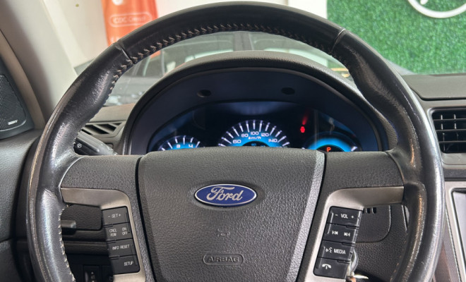 Ford Fusion SEL 3.0 V6 AWD 24V 243cv Aut. 2010 Gasolina-14