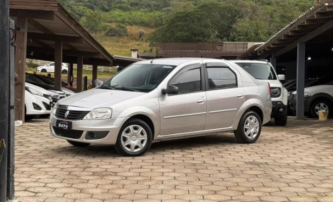 Renault LOGAN Expression Hi-Flex 1.6 8V 4p 2012 Flex