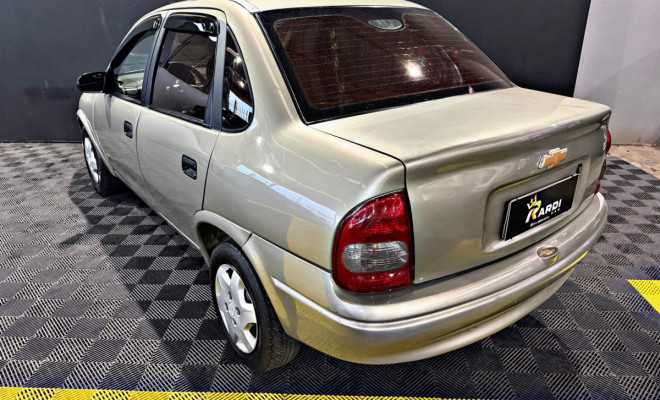 GM - Chevrolet Classic Life/LS 1.0 VHC FlexP. 4p 2010 Flex-1