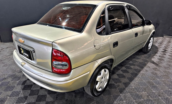 GM - Chevrolet Classic Life/LS 1.0 VHC FlexP. 4p 2010 Flex-2