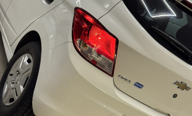 GM - Chevrolet ONIX HATCH Joy 1.0 8V Flex 5p Mec. 2018 Flex-14