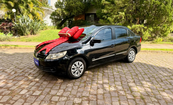 VW - VolksWagen VOYAGE 1.0/1.0 City Mi Total Flex 8V 4p 2010 Flex-4