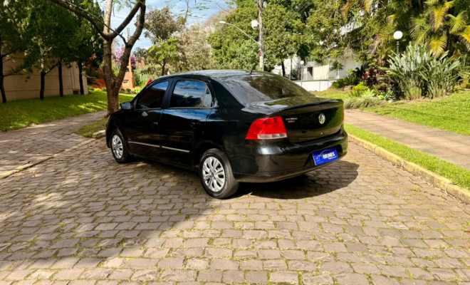 VW - VolksWagen VOYAGE 1.0/1.0 City Mi Total Flex 8V 4p 2010 Flex-12