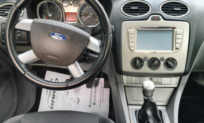 Ford Focus 1.6 S/SE/SE Plus Flex 8V/16V  5p 2013 Flex-4