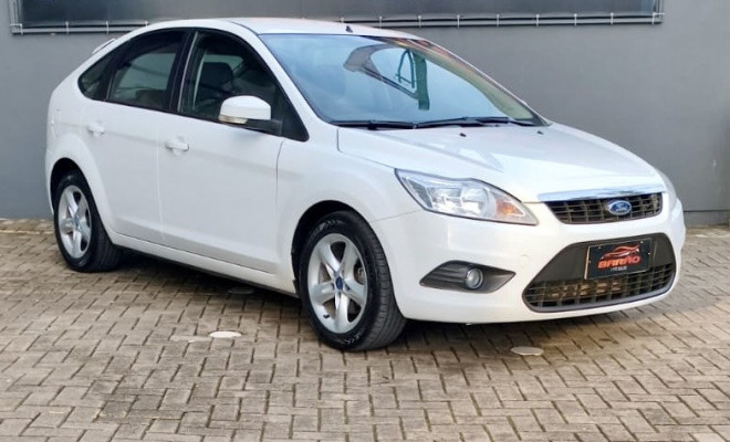 Ford Focus 1.6 S/SE/SE Plus Flex 8V/16V  5p 2013 Flex-1