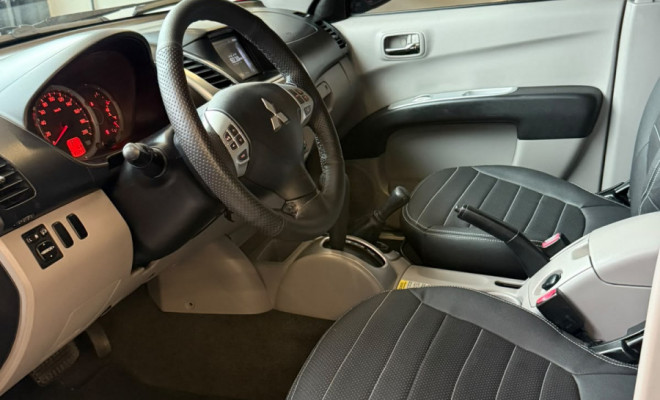 Mitsubishi L200 Triton HPE 3.2 CD TB Int.Diesel Aut 2013 Diesel-5