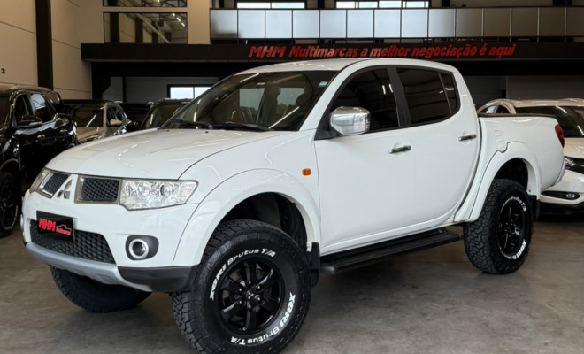Mitsubishi L200 Triton HPE 3.2 CD TB Int.Diesel Aut 2013 Diesel
