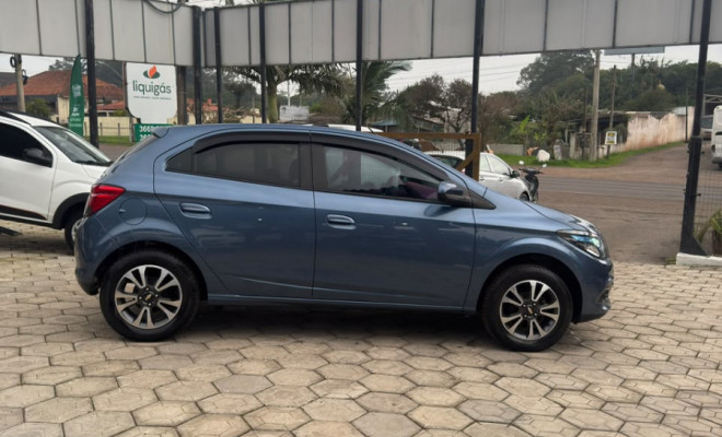 GM - Chevrolet ONIX HATCH LTZ 1.4 8V FlexPower 5p Mec. 2016 Flex-1