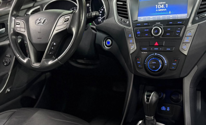 Hyundai Santa Fe/GLS 3.3 V6 4X4 Tiptronic 2019 Gasolina-10