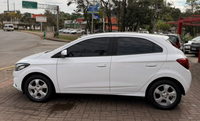 GM - Chevrolet ONIX HATCH LT 1.4 8V FlexPower 5p Mec. 2019 Flex-0