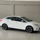 Focus Sedan Titanium 2.0 Aut. 2015 - Completíssimo, Esportivo e com Baixa Quilometragem!-19