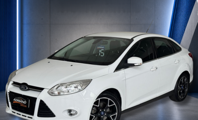 Focus Sedan Titanium 2.0 Aut. 2015 - Completíssimo, Esportivo e com Baixa Quilometragem!-20