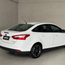 Focus Sedan Titanium 2.0 Aut. 2015 - Completíssimo, Esportivo e com Baixa Quilometragem!-3