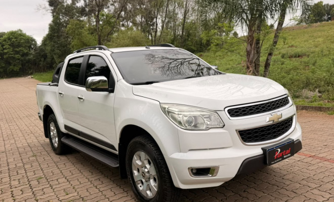 GM - Chevrolet S10 Pick-Up LTZ 2.4 F.Power 4x2 CD 2013 Flex