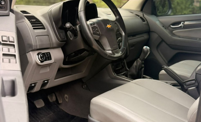 GM - Chevrolet S10 Pick-Up LTZ 2.4 F.Power 4x2 CD 2013 Flex-4