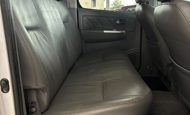 Toyota Hilux CD SRV D4-D 4x4 3.0  TDI Dies 2009 Diesel-7