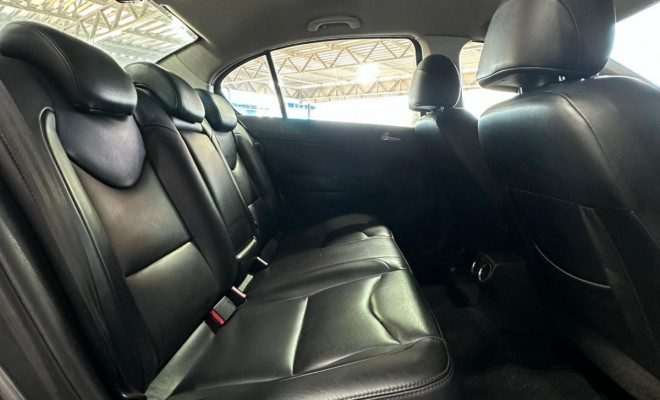 Peugeot 408 Sedan Allure 2.0 Flex 16V 4p Aut. 2014 Flex-9