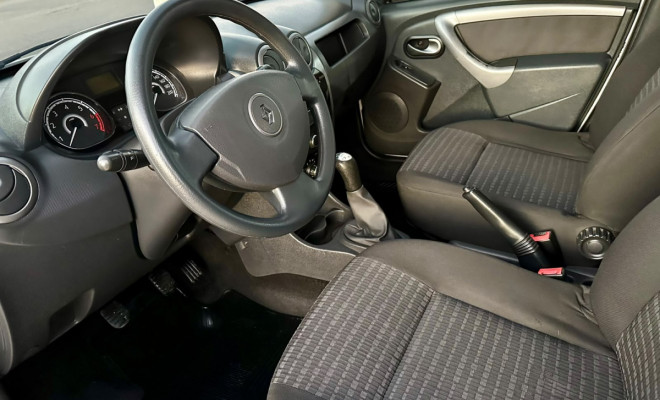 Renault SANDERO Expression 1.0 Hi-Flex - 2013-7
