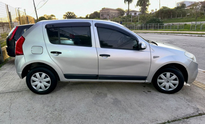 Renault SANDERO Expression 1.0 Hi-Flex - 2013-1
