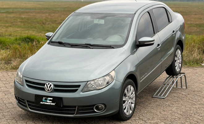 VW - VolksWagen VOYAGE COMF/Highli. 1.6 T.Flex 8V 4p 2013 Flex