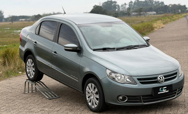 VW - VolksWagen VOYAGE COMF/Highli. 1.6 T.Flex 8V 4p 2013 Flex-1