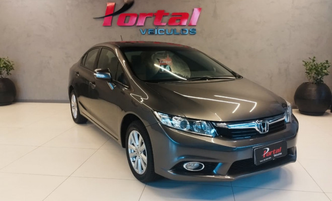Honda Civic Sedan LXR 2.0 Flexone 16V Aut. 4p 2014 Flex