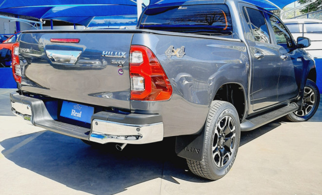 Toyota Hilux CD SRV 4x4 2.8 TDI Diesel Aut. 2025 Diesel-4