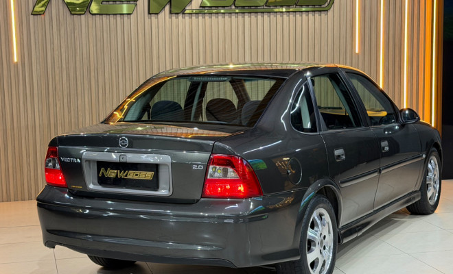 GM - Chevrolet Vectra Expres./ Collection  2.0 MPFI 8V 2005 Flex-4