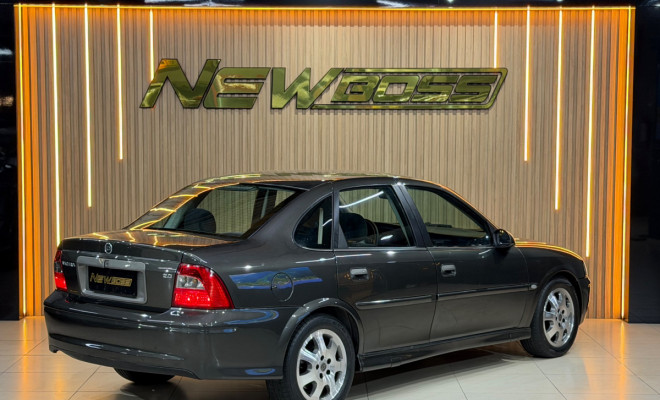 GM - Chevrolet Vectra Expres./ Collection  2.0 MPFI 8V 2005 Flex-0