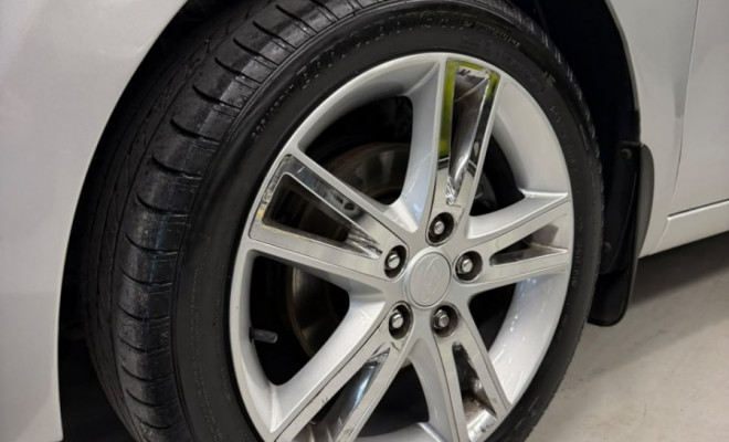 Hyundai i30 2.0 16V 145cv 5p Aut. 2011 Gasolina-9