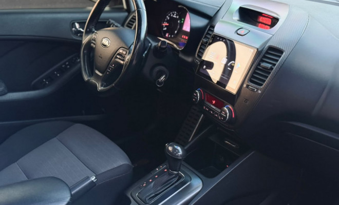 Kia Motors Cerato 1.6 16V  Flex  Aut. 2014 Flex-10