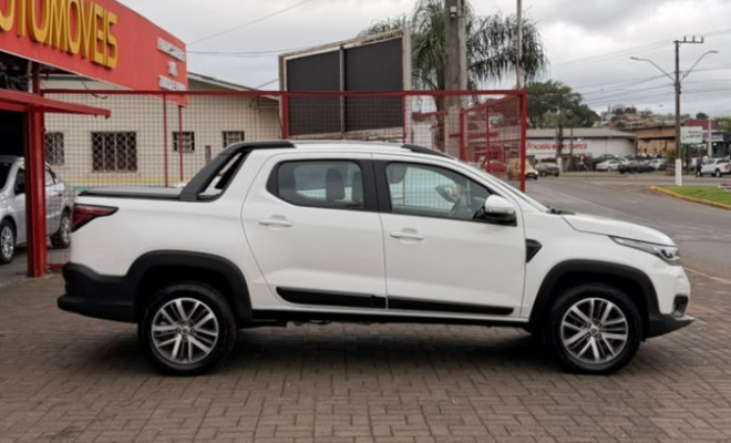 Fiat Strada Volcano 1.3 Flex 8V CD 2024 Flex-4