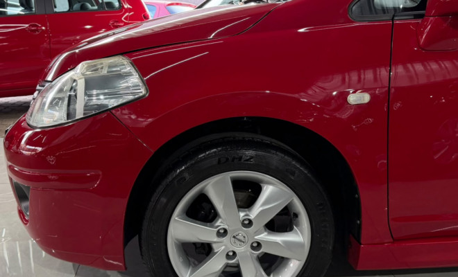 Nissan TIIDA Sedan 1.8 16V Flex Fuel 4p 2012 Flex-11