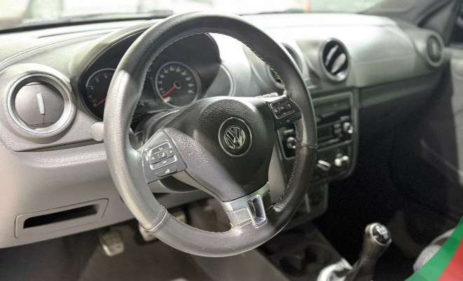 VW - VolksWagen Gol SELEÇÃO 1.0 Mi Total Flex 8V 5p 2014 Flex-2