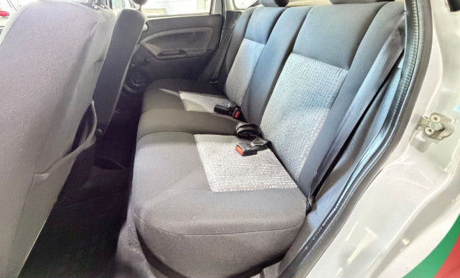 Ford Fiesta Sed. 1.6 8V Flex 4p 2012 Flex-6