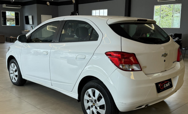 GM - Chevrolet ONIX HATCH LT 1.0 8V FlexPower 5p Mec. 2015 Flex-1