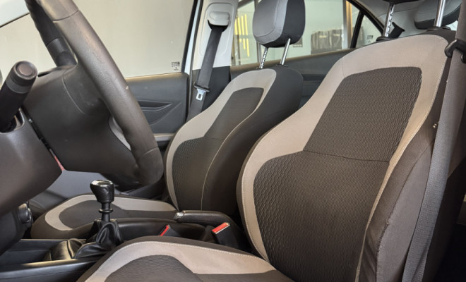 GM - Chevrolet ONIX HATCH LT 1.0 8V FlexPower 5p Mec. 2015 Flex-12