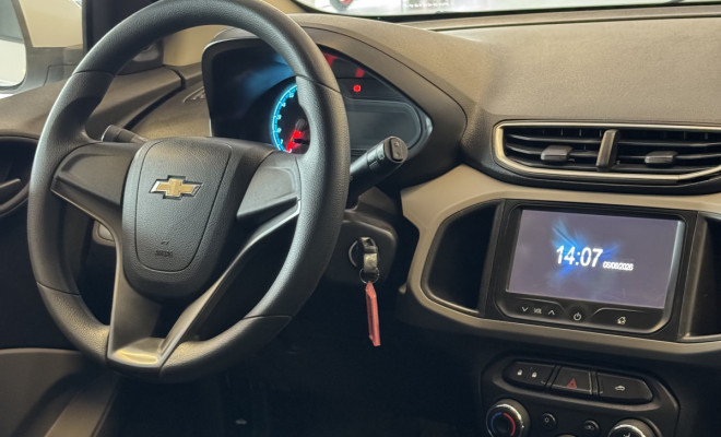 GM - Chevrolet ONIX HATCH LT 1.0 8V FlexPower 5p Mec. 2015 Flex-9