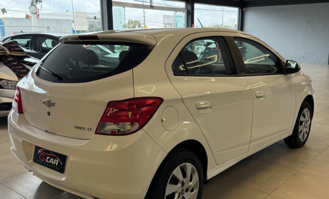 GM - Chevrolet ONIX HATCH LT 1.0 8V FlexPower 5p Mec. 2015 Flex-2