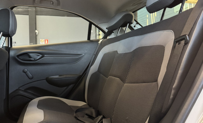 GM - Chevrolet ONIX HATCH LT 1.0 8V FlexPower 5p Mec. 2015 Flex-15