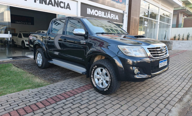 Toyota Hilux CD SRV D4-D 4x4 3.0 TDI Diesel Aut 2012 Diesel-4